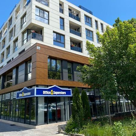 The Ideal Apartment Burgas Bagian luar foto