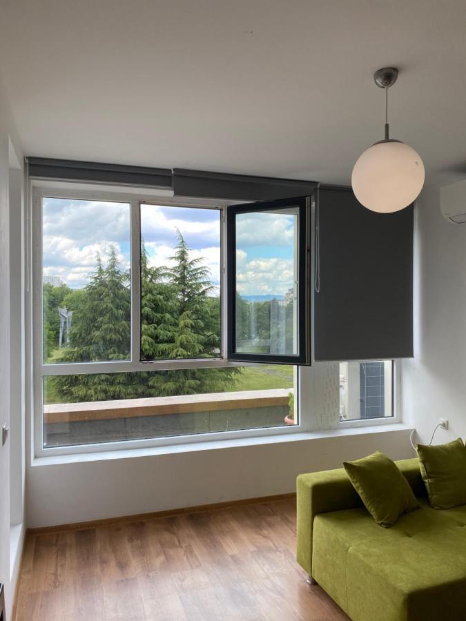 The Ideal Apartment Burgas Bagian luar foto