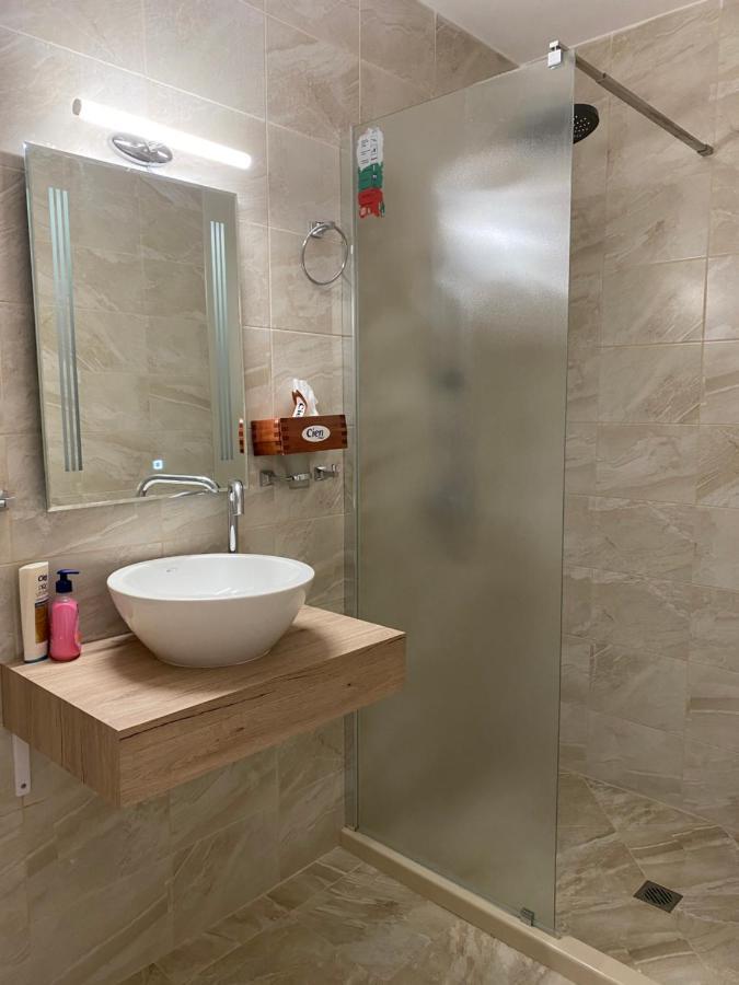 The Ideal Apartment Burgas Bagian luar foto