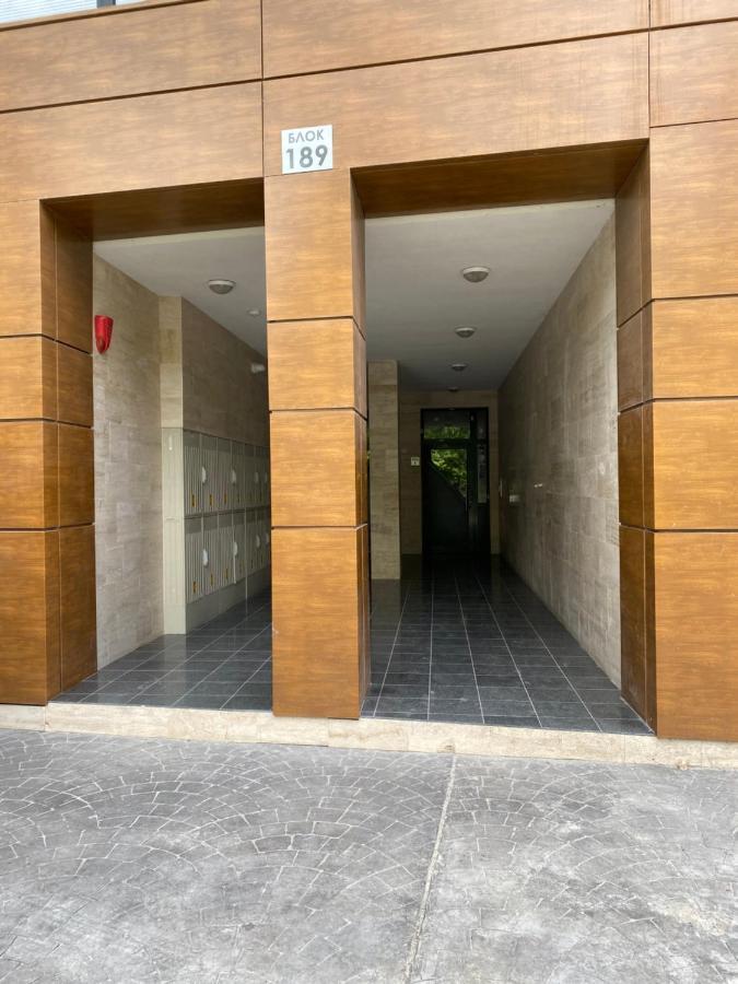 The Ideal Apartment Burgas Bagian luar foto