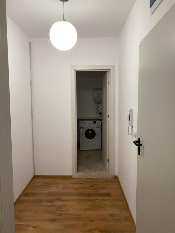The Ideal Apartment Burgas Bagian luar foto